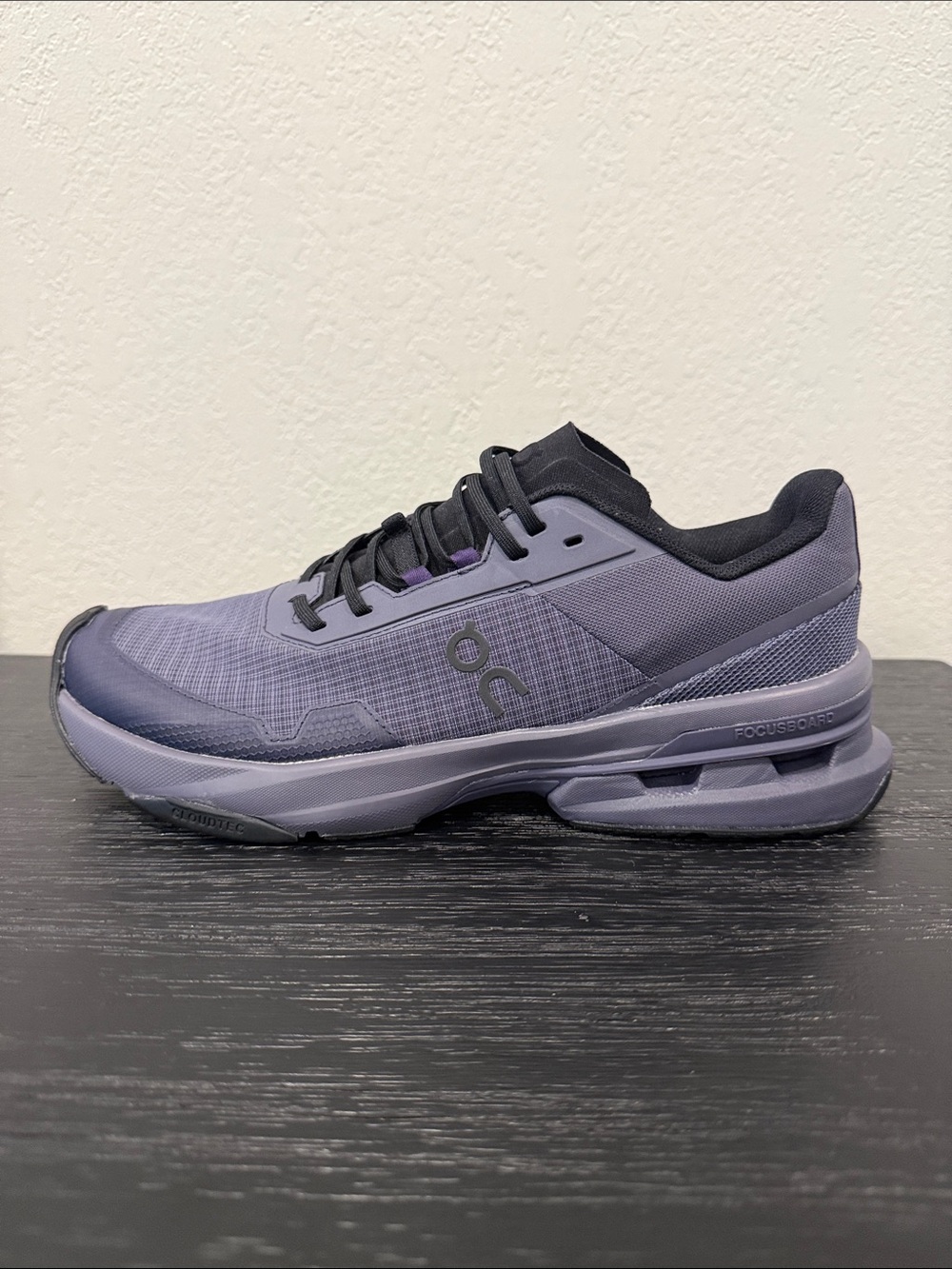 Women’s Size 9.5 On Cloud Cloudpulse Pro Running Shoes Flint and Black (Purple)